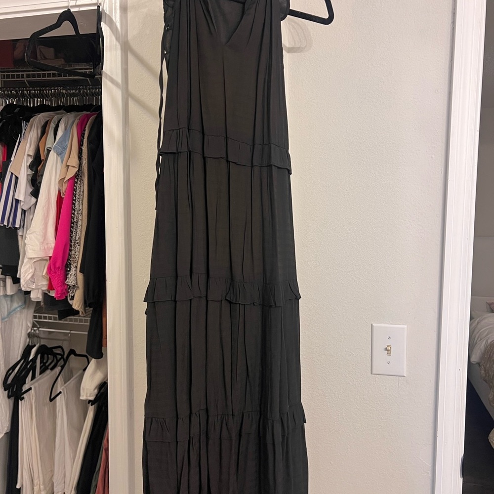 Elegant Black Maxi Dress